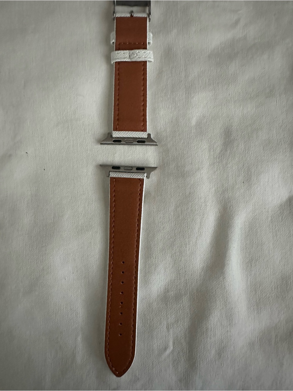 White Apple Watch Strap Accessory - Picture 2 of 3